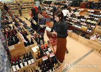 롯데마트, 와인 최대 80% 할인판매
