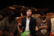 <공연리뷰> 연극 방바닥 긁는 남자