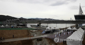 여주 남한강 명물 이포보 개방
