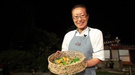 고수, 올리브 김코흐트의.. 내레이션