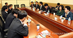 한미FTA 대화 나누는 친이계