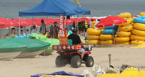 경포해변 노점 영업방해..재청구 영장 발부(종합)
