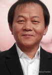 포즈 취하는 우현