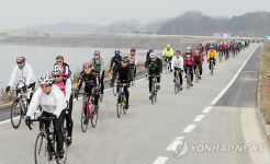 남한강변을 따라