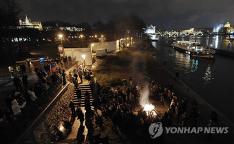 체코의 `큰 별' 지다, 하벨 전 대통령