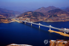 하늘에서 내려다본 운암대교