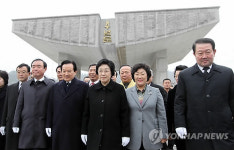 민주의 성지를 찾아