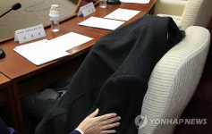 피곤한 준석씨..