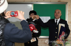 환갑 앞둔 스님 40년 만에 중학교 졸업
