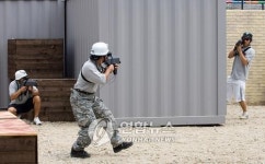 인제군 모의서바이벌 `밀리터리테마파크 개장