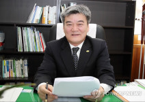문제학생 직접 지도하는 울산경의고 김지경 교장