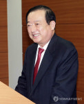 최병국 잣대 탓 안겠다..총선 불출마
