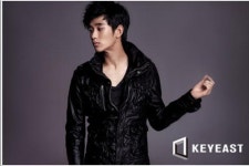 배우 김수현, 맥주 