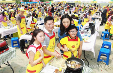 엄마 아빠랑 야외에서 요리 만들어요