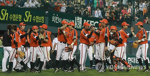한화 이글스, 7이닝 무실점 호투로 두산 베어스 격파! 1위 LG와의 격차 0.5경기로 좁혀져