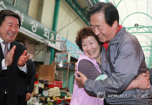 정몽준 포항 죽도시장 방문