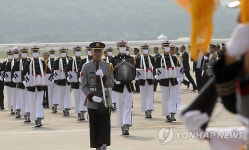 6ㆍ25전사자 유해 12구 62년만에 고국의 품으로