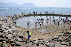 "남해 홍현마을에 석방렴 체험하러 오세요"