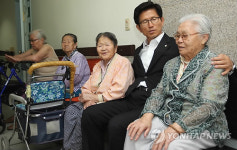 김문수 지사 수원 보훈원 방문