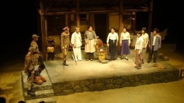 <공연리뷰> 연극 봄의 노래는 바다에…