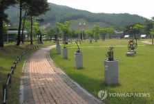 한국수자원공사, 용담댐 광장에 조각공원 조성