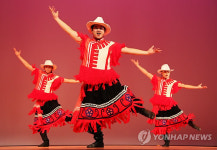 여수엑스포, 중국 샤먼시 소백로 민간 무용단 공연
