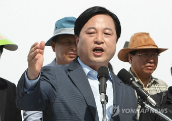 대선출마 선언하는 김두관 전 지사