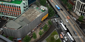 철거되는 마지막 단관극장 서대문아트홀