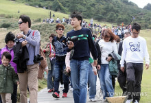 세계자연유산 성산일출봉 탐방로 정체 사라질듯