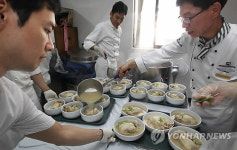 한성호텔한식당(소말뚝) | 사랑의 삼계탕