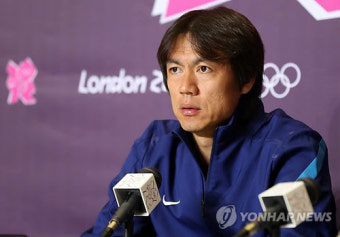 <올림픽> 기자회견하는 홍명보 감독
