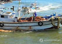 통영 연대도 앞바다 황토 살포