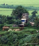 긴장감  감도는 북측 초소