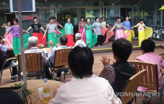무주종합복지관, 런치 콘서트 인기