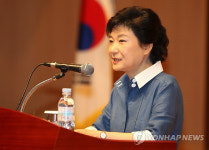 축사하는 박근혜 대선후보