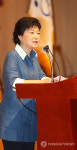 축사하는 박근혜 대선후보