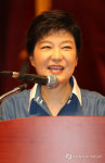 축사하는 박근혜 대선후보