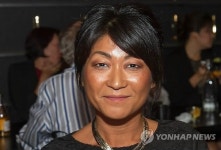 엄마 찾아 삼만리 방한한  루이스 김 드로스트