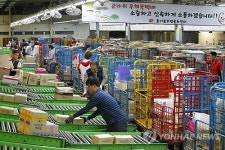 티엔티푸드(주)-국제우편물류센터 | 늘어난 추석우편물, 분주한 손길