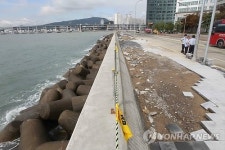 <태풍 산바> 사라진 마린시티 보행로