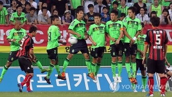 <프로축구> '줄부상' 서울·전북, 속 타는 선두다툼