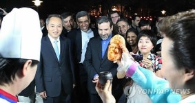 김치는 장독에 이렇게 담는 거에요