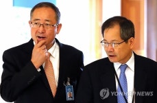 홍보수석과 외교안보수석