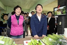 안철수, 천안 봉황52농장 방문