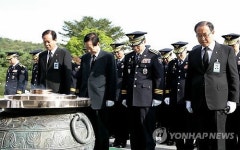 제67주년 경찰의 날 기념, 국립현충원 참배