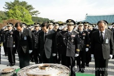 제67주년 경찰의 날 기념, 국립현충원 참배