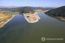 탁한물 흐르는 낙동강 영강합류지