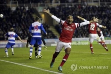 잉글랜드 축구 아스널-레딩 `12골 난타전'