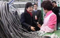 박근혜, 근로자와 대화