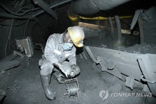 태백 장성광업소 매몰사고..광부 1명 숨져